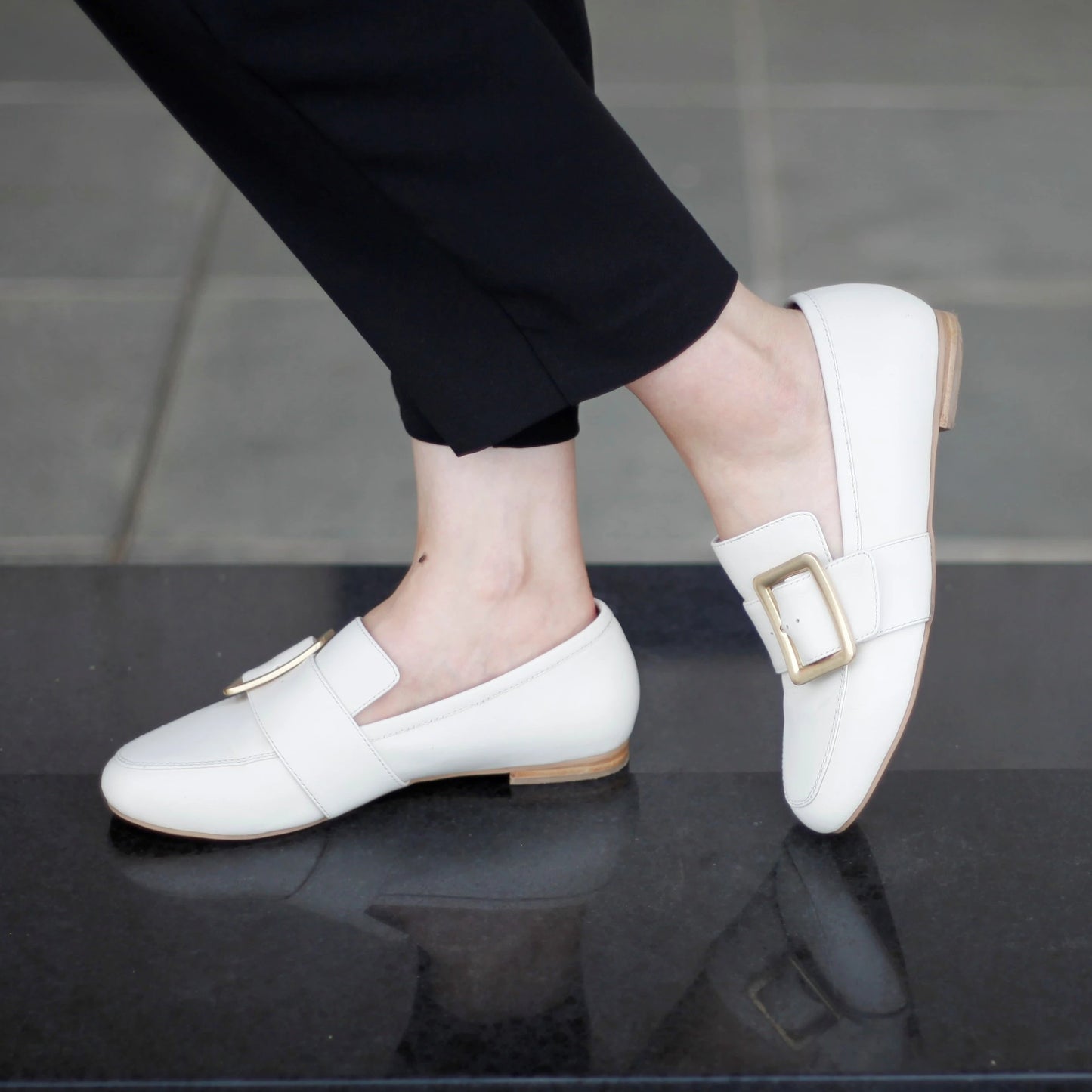 Comfortable Loafer with Arch Support and Orthotic Friendly, Wide feet friendly