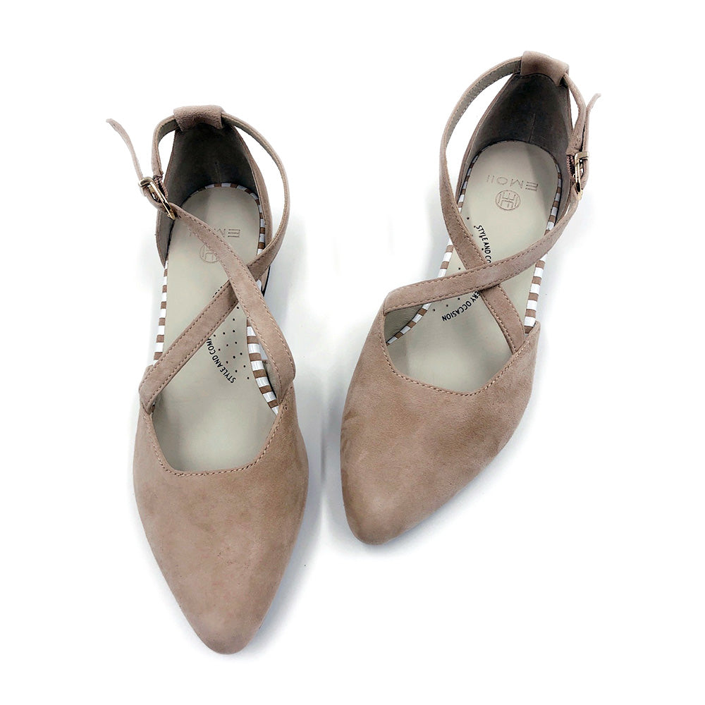 Beige flat shoe, neutral colour, arch support, wide toe, comfortable work shoe, shoes for office 
