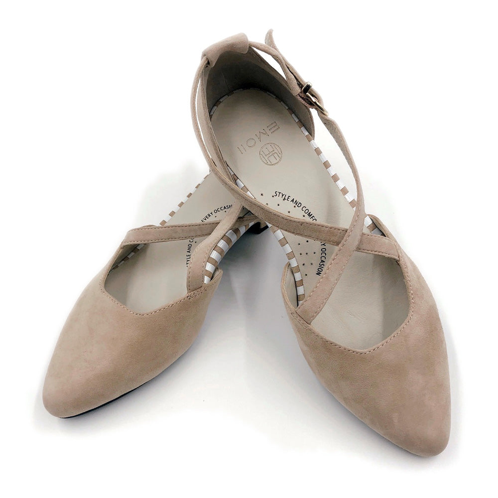 Beige flat shoe, neutral colour, arch support, wide toe, comfortable work shoe, shoes for office 